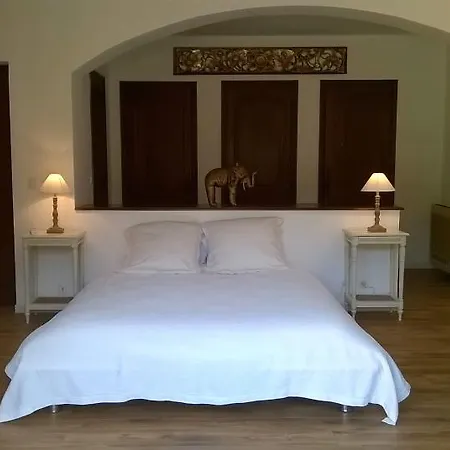 La Paola *